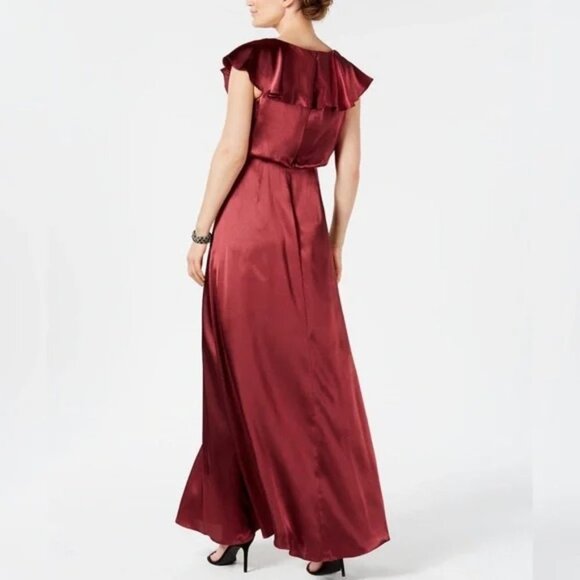 Adrianna Papell V-Neck Ruffled Blouson Satin Gown Deep Red Wine Size 4 NWT‎ - Picture 3 of 11